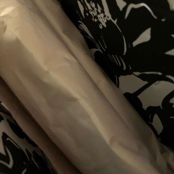 Trina Turk Handbag - Picture 5 of 5